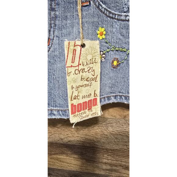 BONGO Y2K Jean Shorts Embroidered Floral New w Tag - Picture 4 of 12